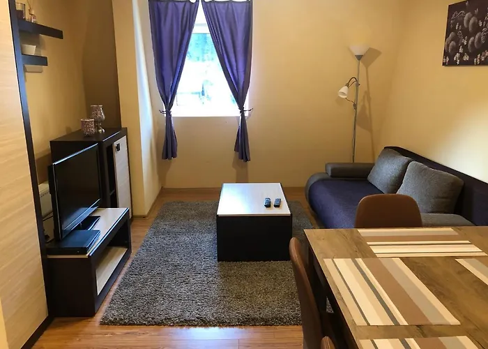 Top Apartment